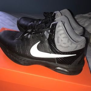 Nike Air Visi Pro shoes, size 8